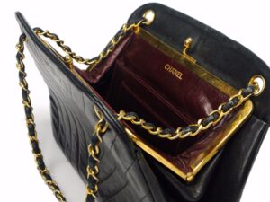Chanel Chevron Shoulder Bag Kisslock