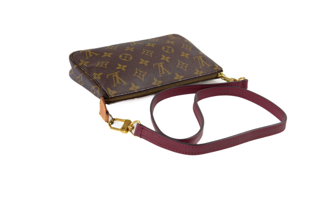Louis Vuitton Pochette
